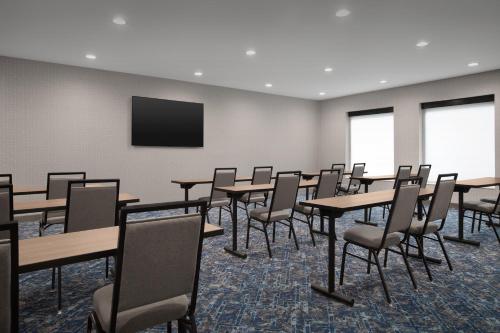 home2 suites by hilton lakeland north i 4