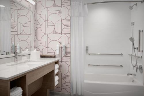 home2 suites by hilton lakeland north i 4