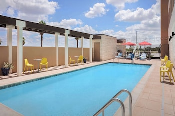 home2 suites by hilton laredo north