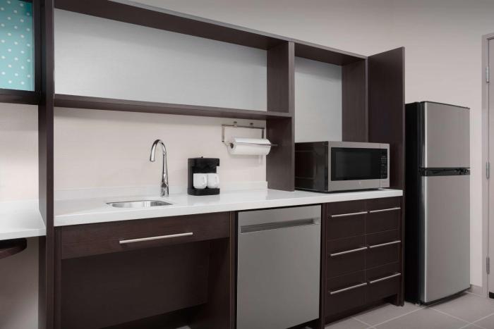 home2 suites by hilton laredo north