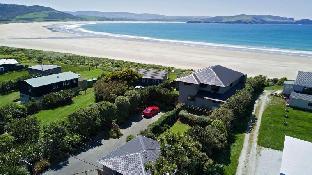 curio bay