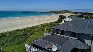 curio bay