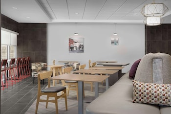 home2 suites by hilton poughkeepsie