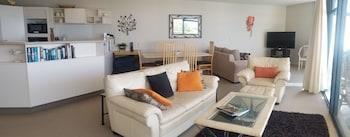 oceanside resort and twin towers