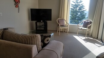 oceanside resort and twin towers