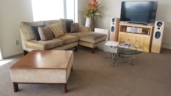 oceanside resort and twin towers