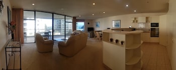 oceanside resort and twin towers