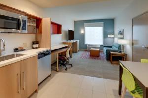 home2 suites by hilton sanford
