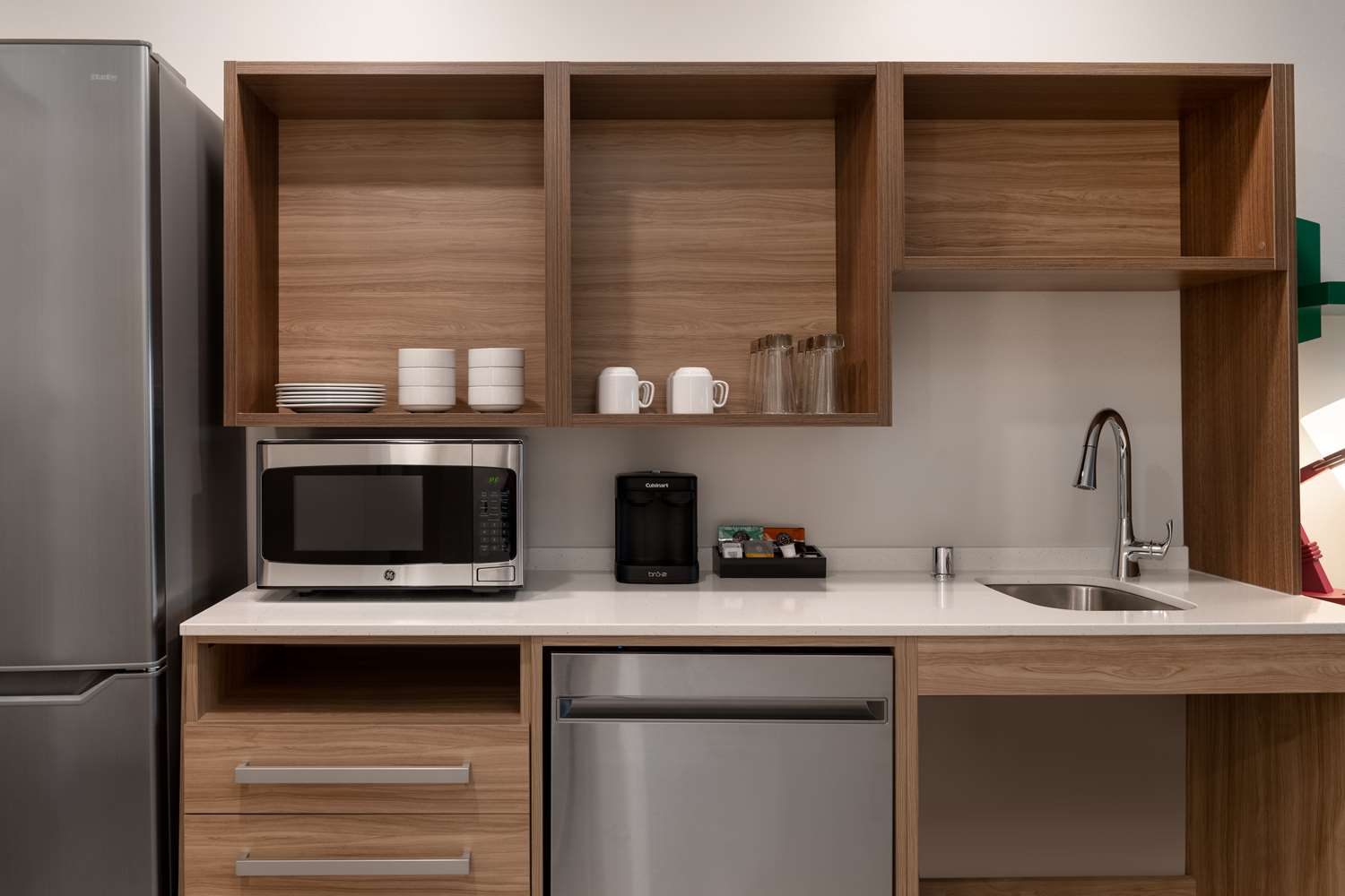 home2 suites by hilton sheboygan