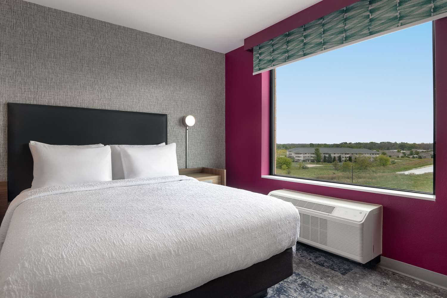 home2 suites by hilton sheboygan