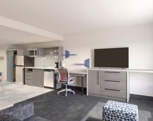 Home2 Suites By Hilton Syracuse Liverpool Airport Area,,3 star