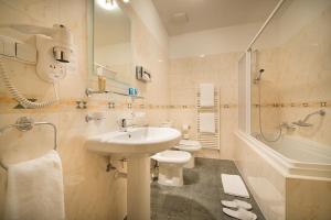 hotel suite home prague