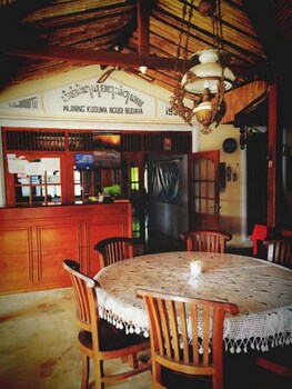rajasa hotel by zuzu