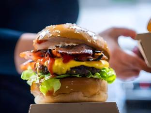 royal hotel springwood