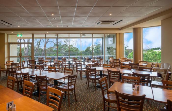 royal hotel springwood