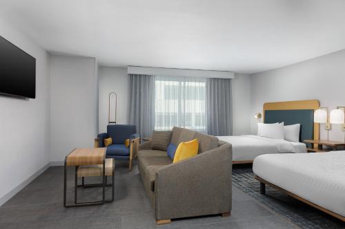homewood suites by hilton newport cincinnati