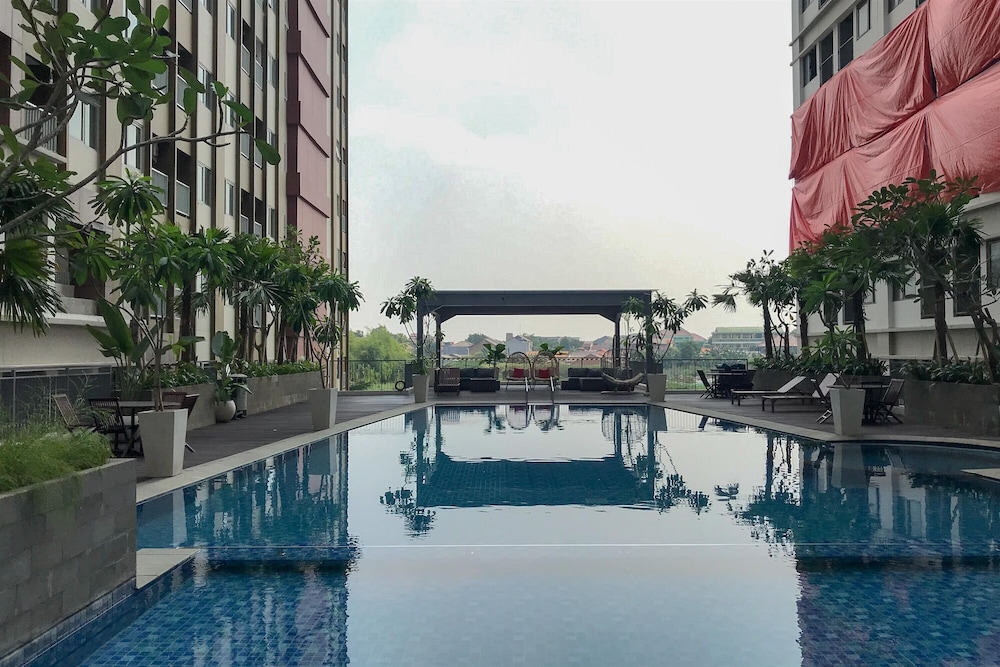 homey and well furnished studio gateway park lrt city bekasi apartment