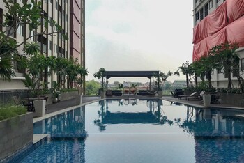 homey and well furnished studio gateway park lrt city bekasi apartment