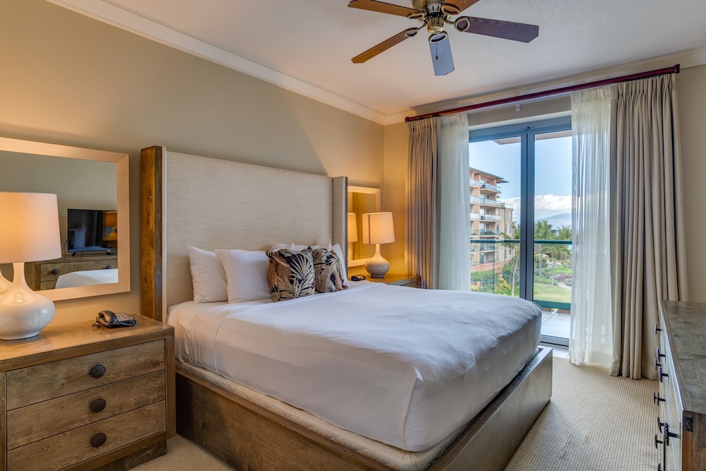 outrigger honua kai resort and spa