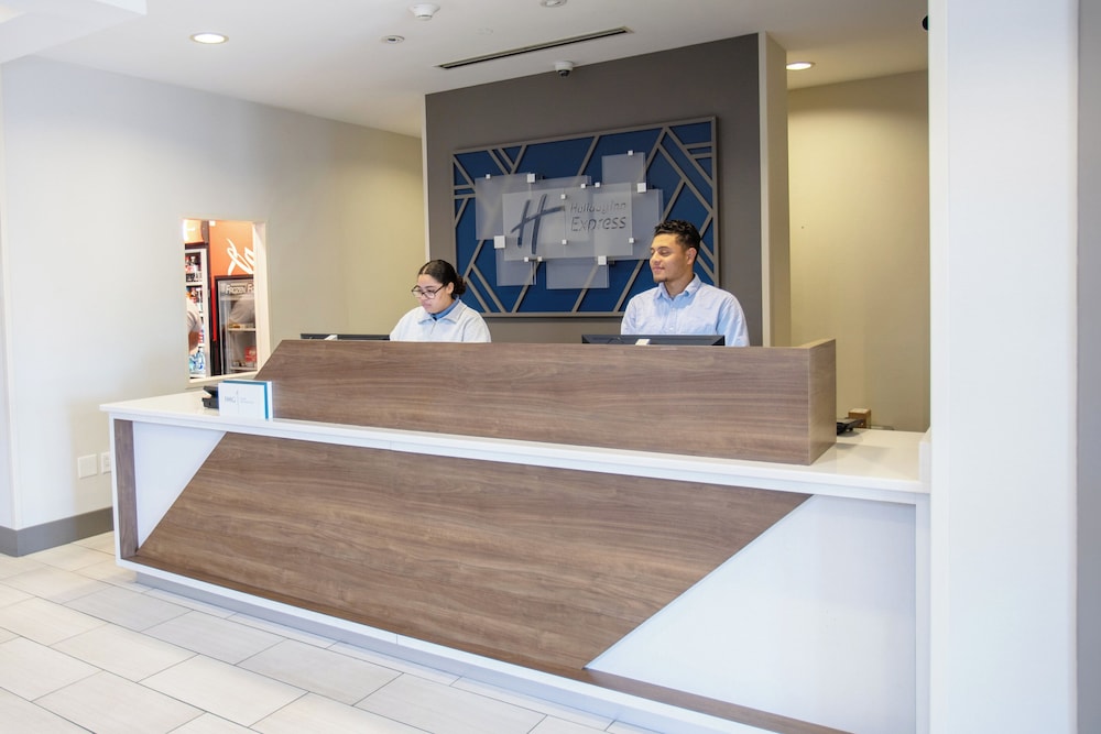 holiday inn express pembroke by ihg