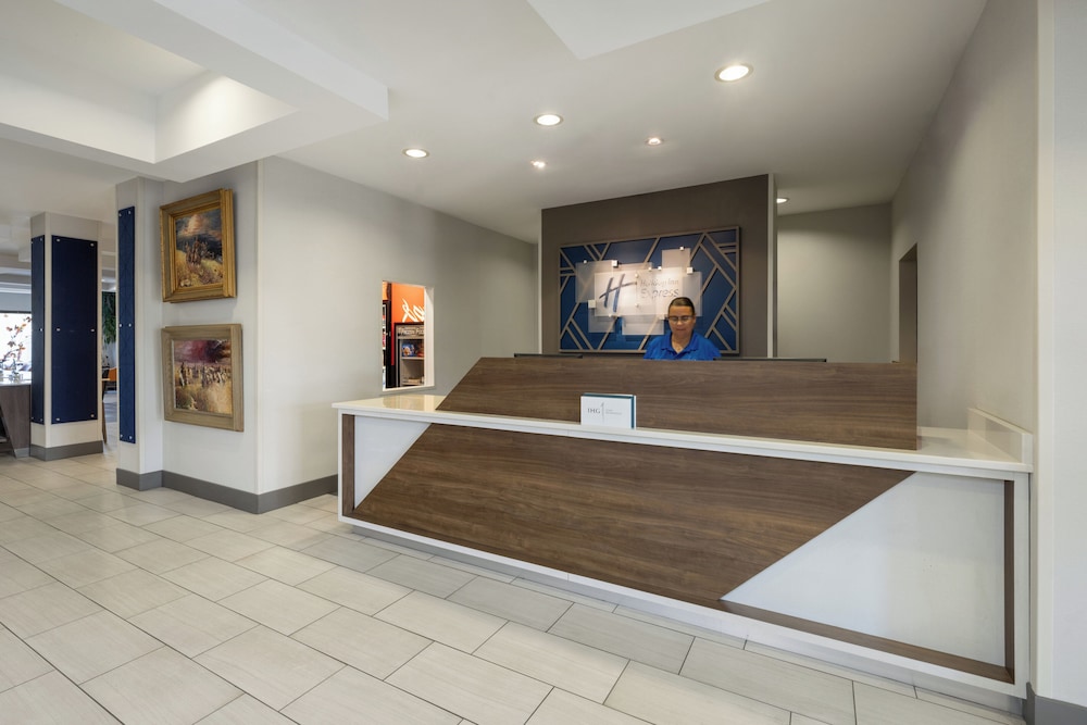 holiday inn express pembroke by ihg
