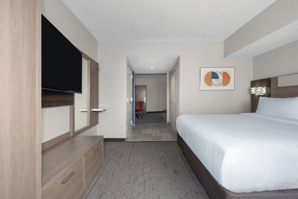 holiday inn express pembroke by ihg