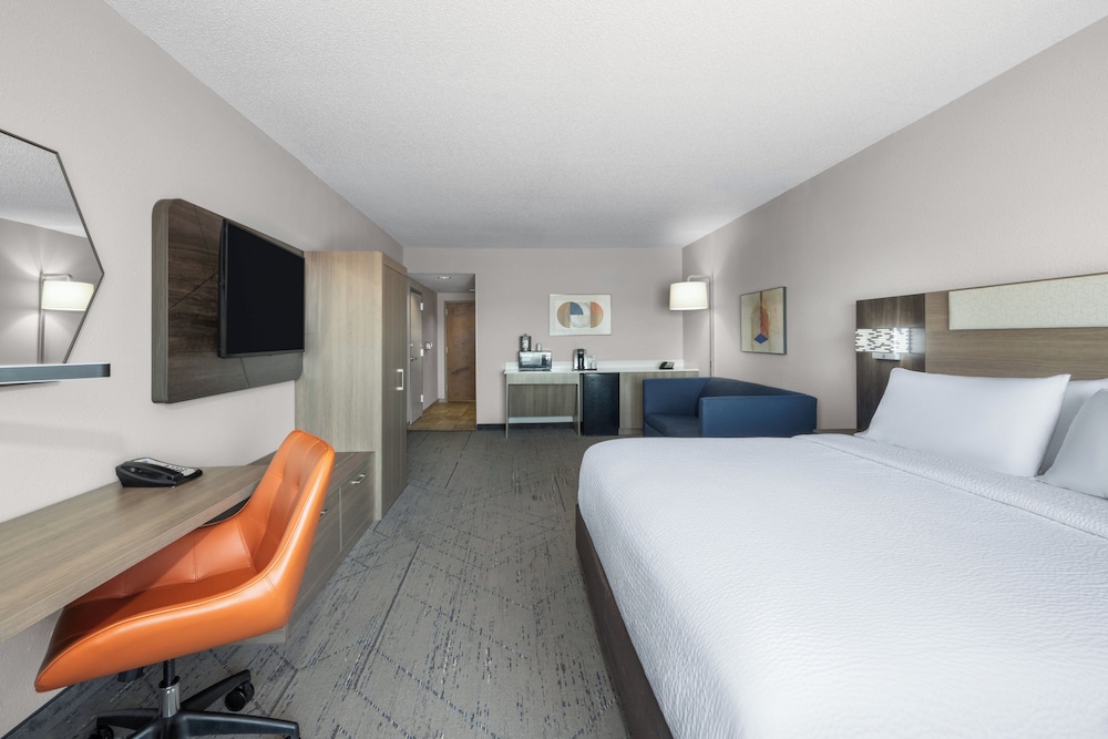 holiday inn express pembroke by ihg
