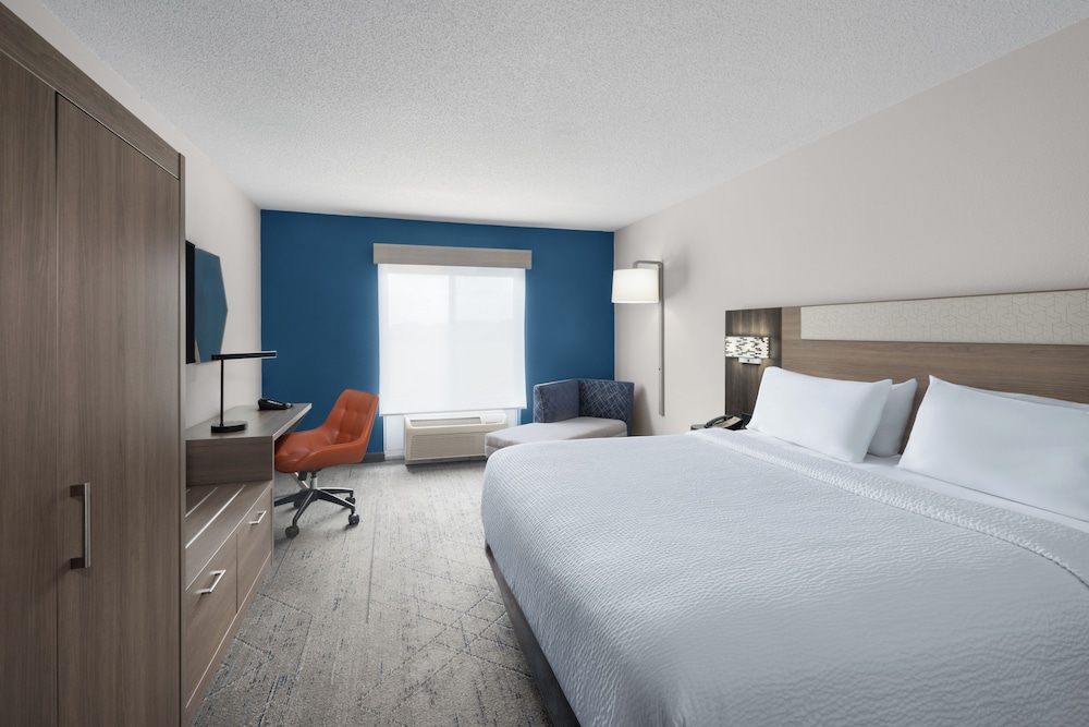 holiday inn express pembroke by ihg