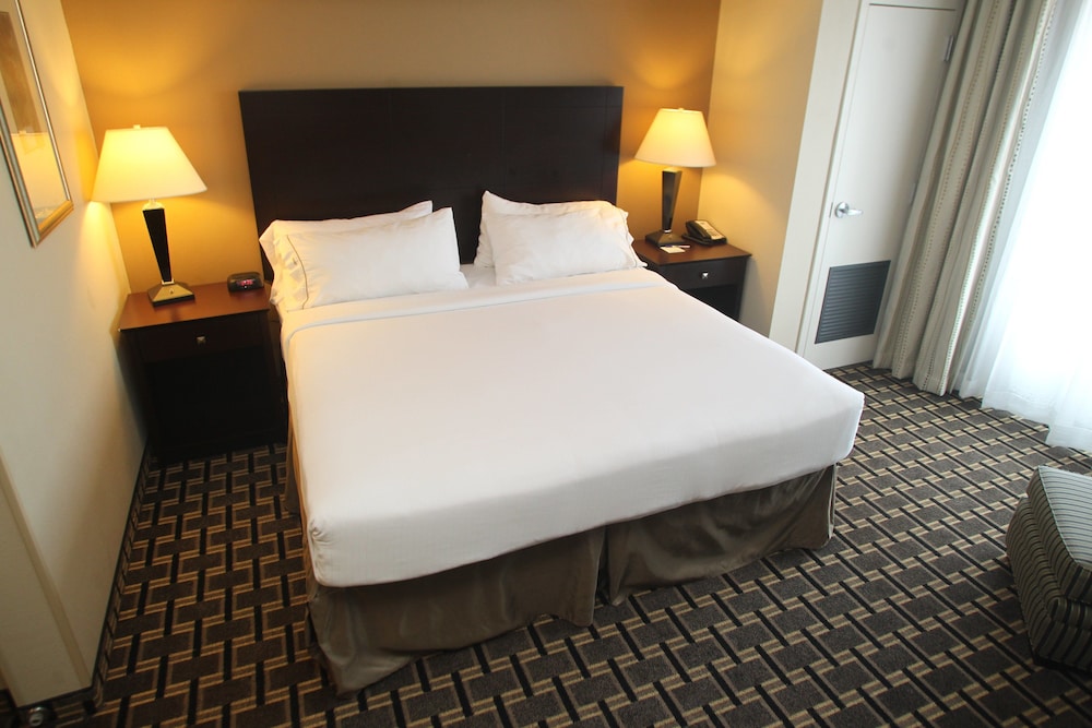 holiday inn express pembroke by ihg