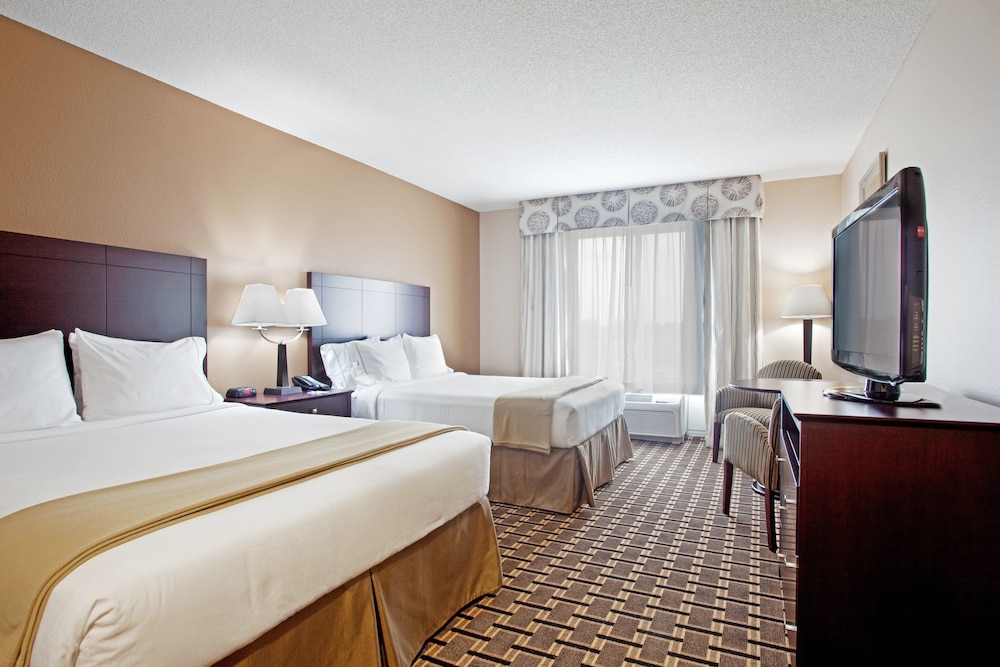 holiday inn express pembroke by ihg