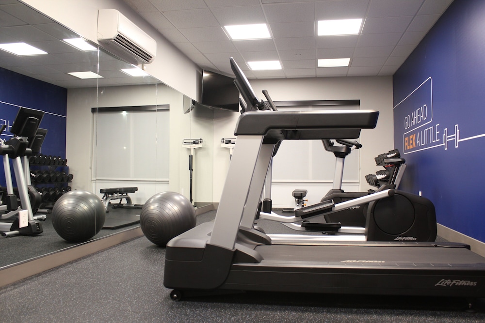 holiday inn express pembroke by ihg