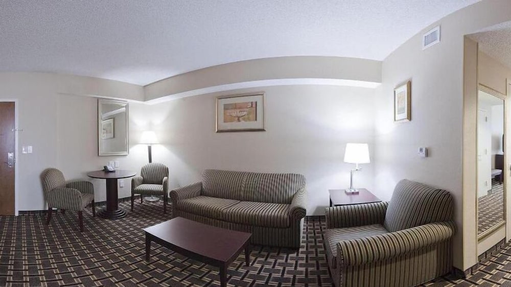 holiday inn express pembroke by ihg