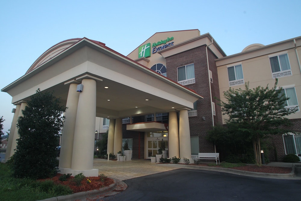 holiday inn express pembroke by ihg