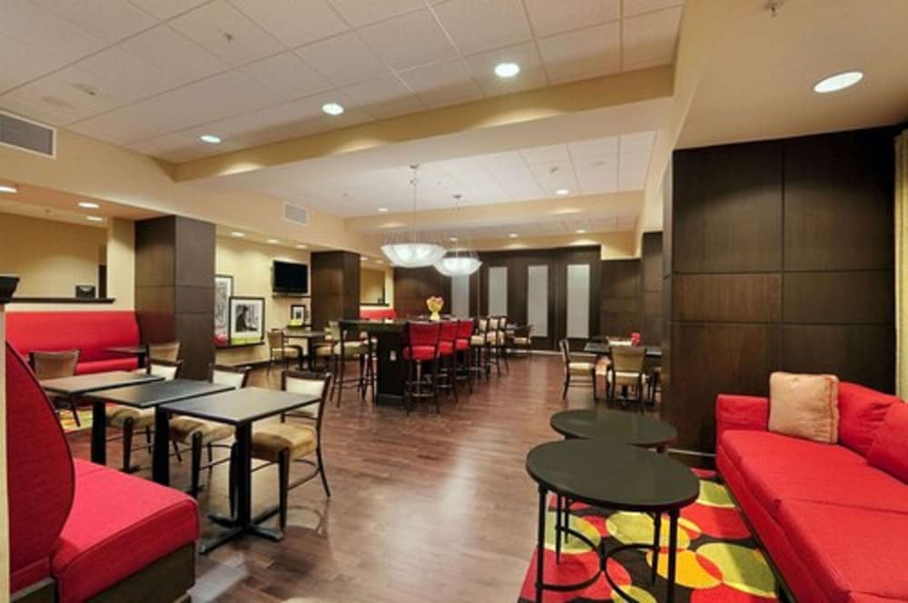 hampton inn jacksonville anniston area