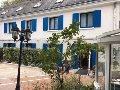 hotel le castel fleuri