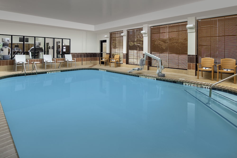 Staybridge Suites Columbia By Ihg,St. Andrews>>Columbia,3 star