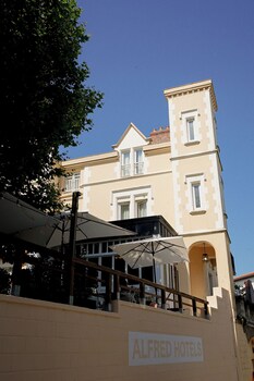 alfred hotels les halles ex hotel anjou