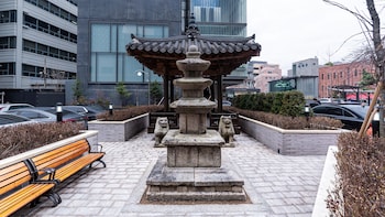 the prima hotel jongno