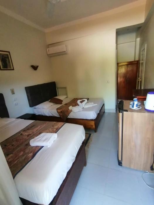 rezeiky hotel and camp luxor