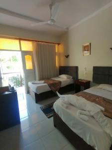 rezeiky hotel and camp luxor