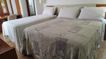 flat particular no comfort suites