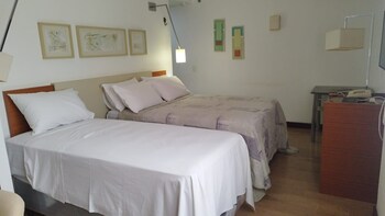 flat particular no comfort suites