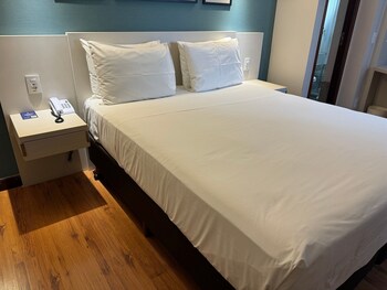 flat particular no comfort suites