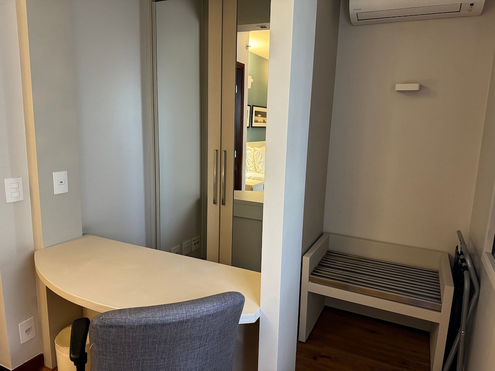 flat particular no comfort suites