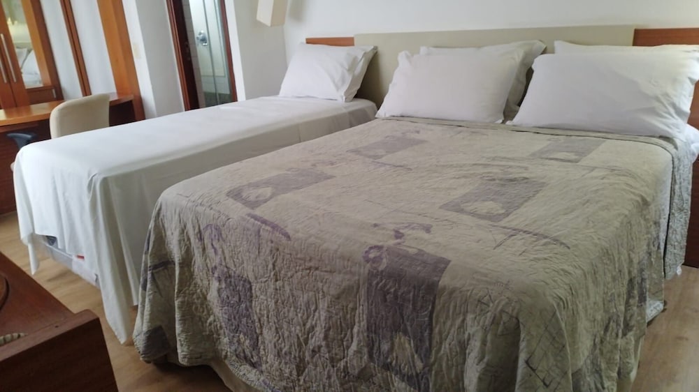 flat particular no comfort suites