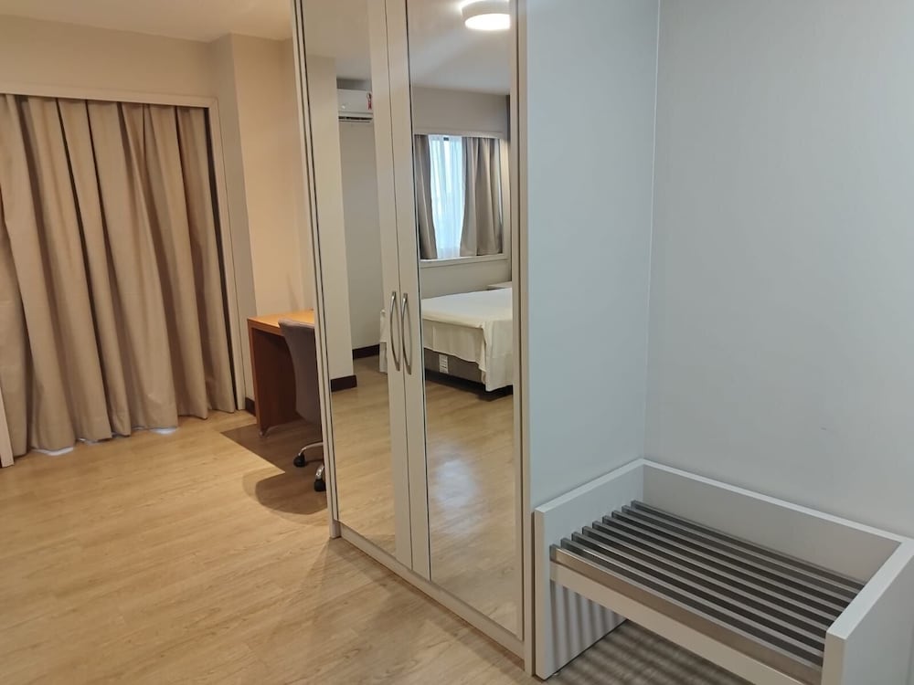 flat particular no comfort suites