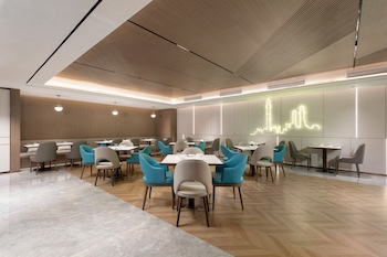 holiday inn express shanghai gumei by ihg