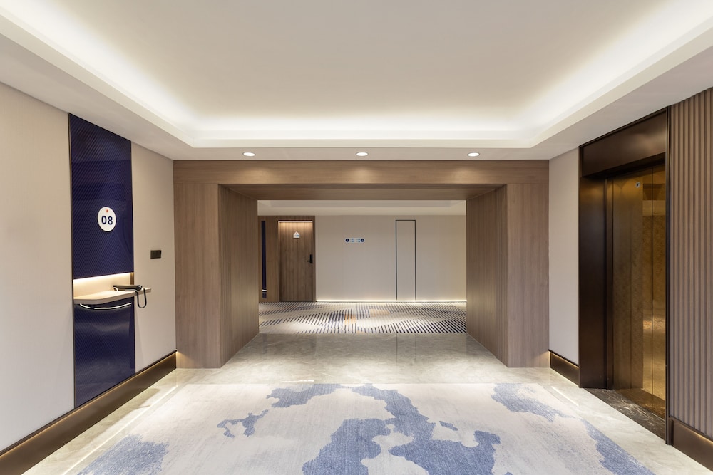 holiday inn express shanghai gumei by ihg