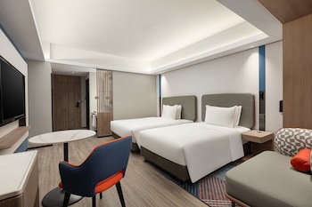 holiday inn express shanghai gumei by ihg