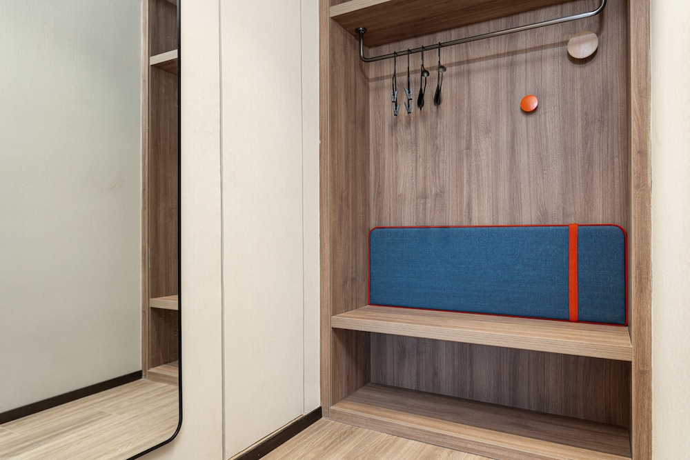 holiday inn express shanghai gumei by ihg